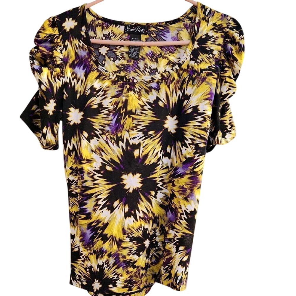 Susie Rose Women's XL Black and Yellow Top